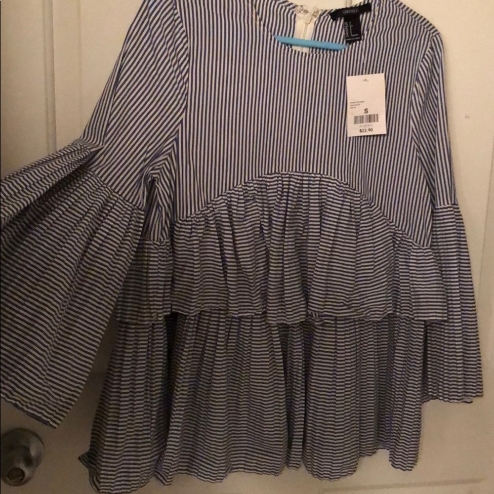 Blue striped long sleeves layered blouse